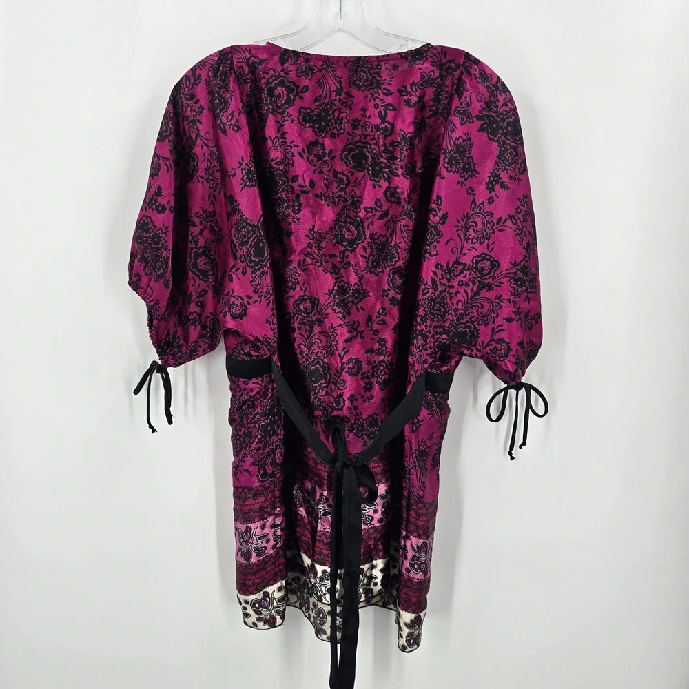 Torrid Blouse Womens Size 1‎ Black Pink Flowers Tunic Tie